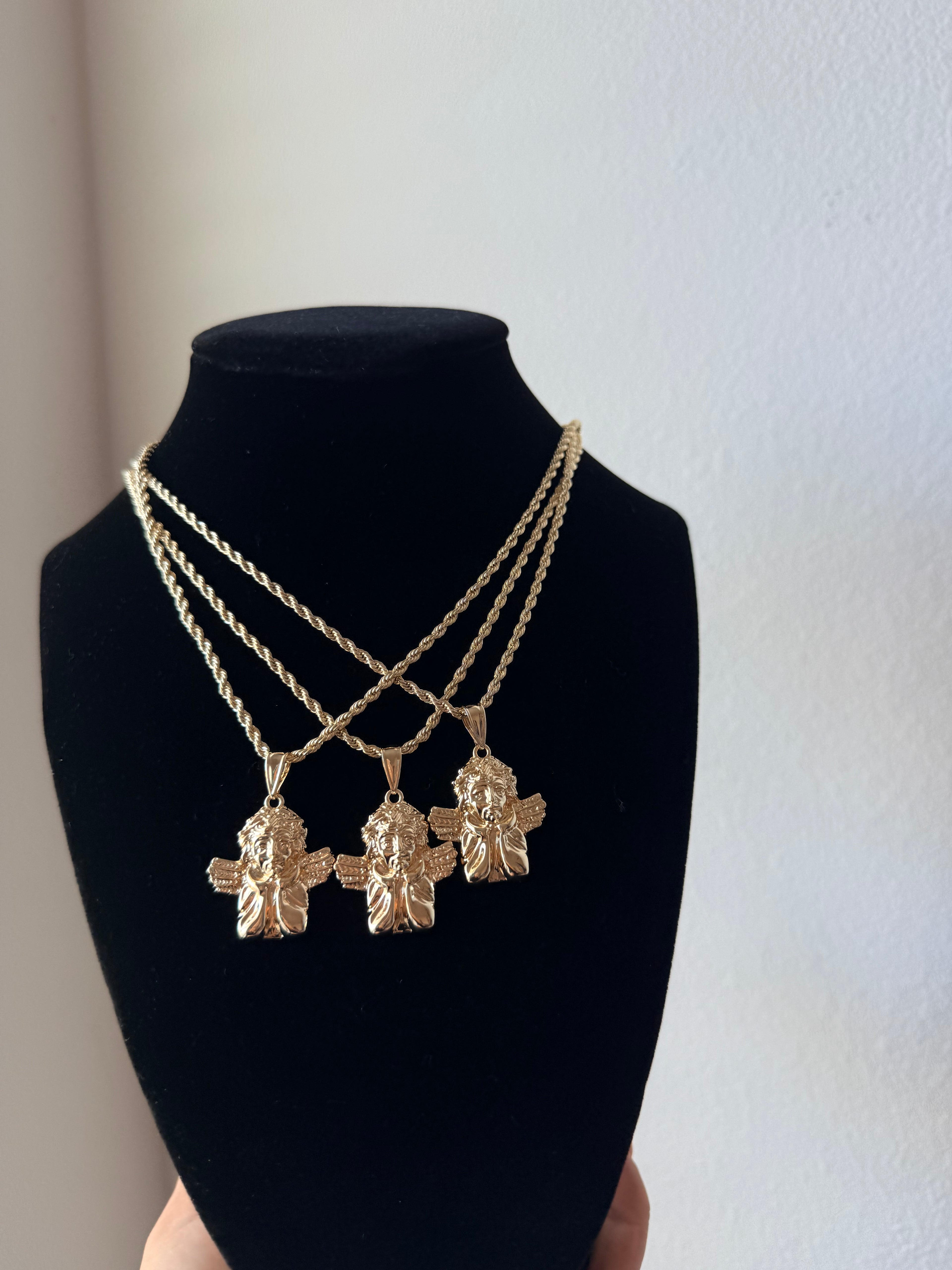ANGEL NECKLACE